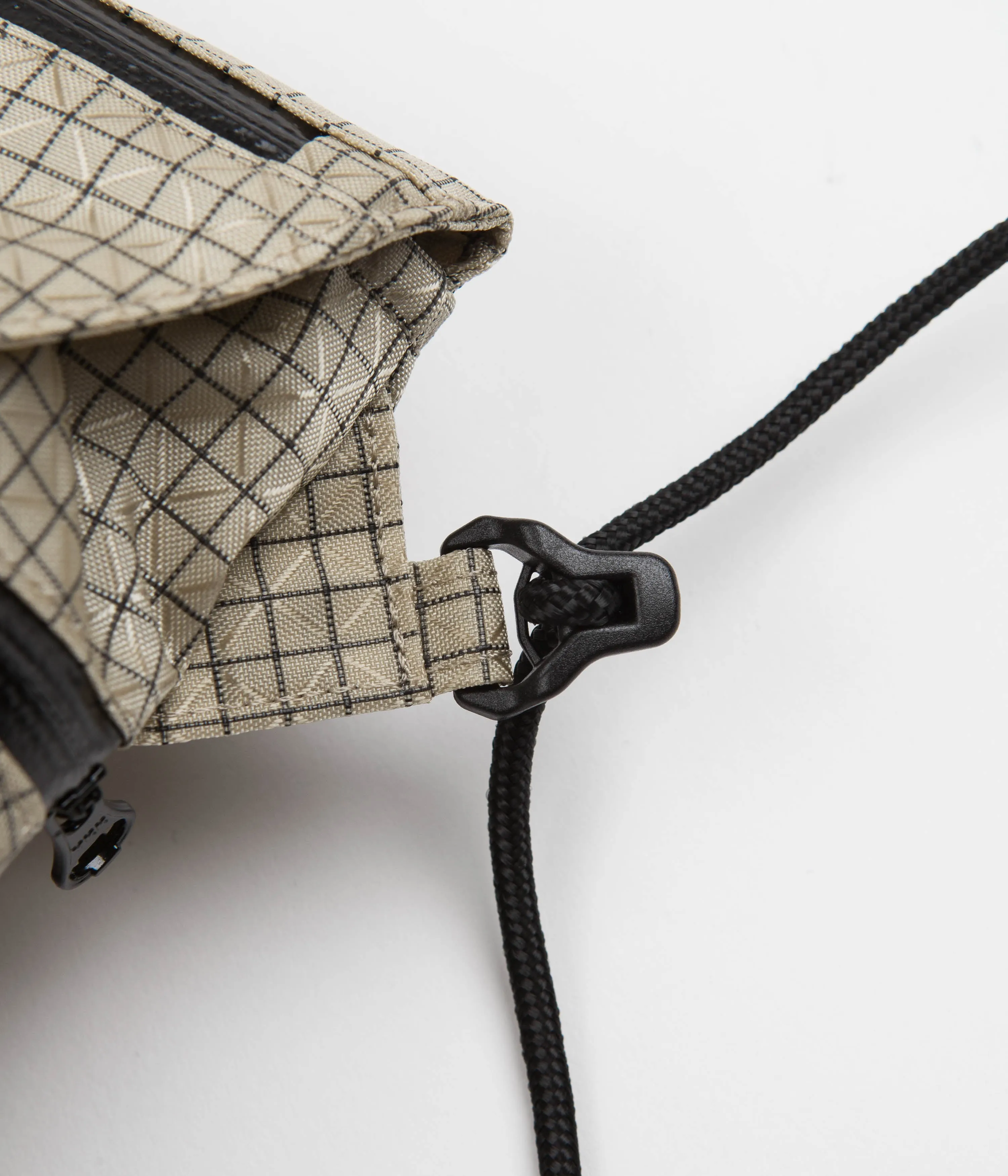 Cayl Seorak 5 Solid B-Grid Bag - Beige