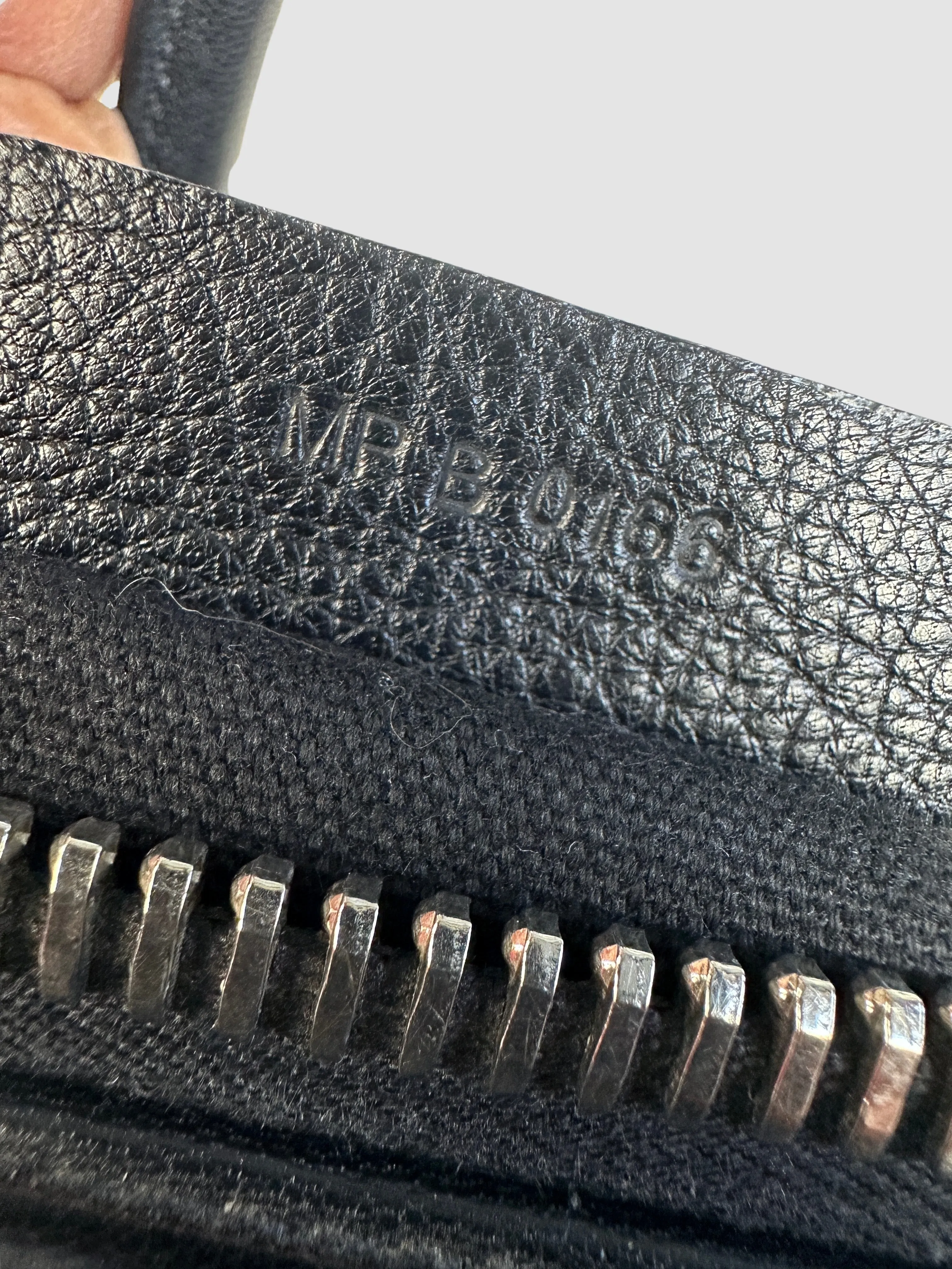 GIVENCHY Medium Antigona Bag  Made in Italy MPB0166