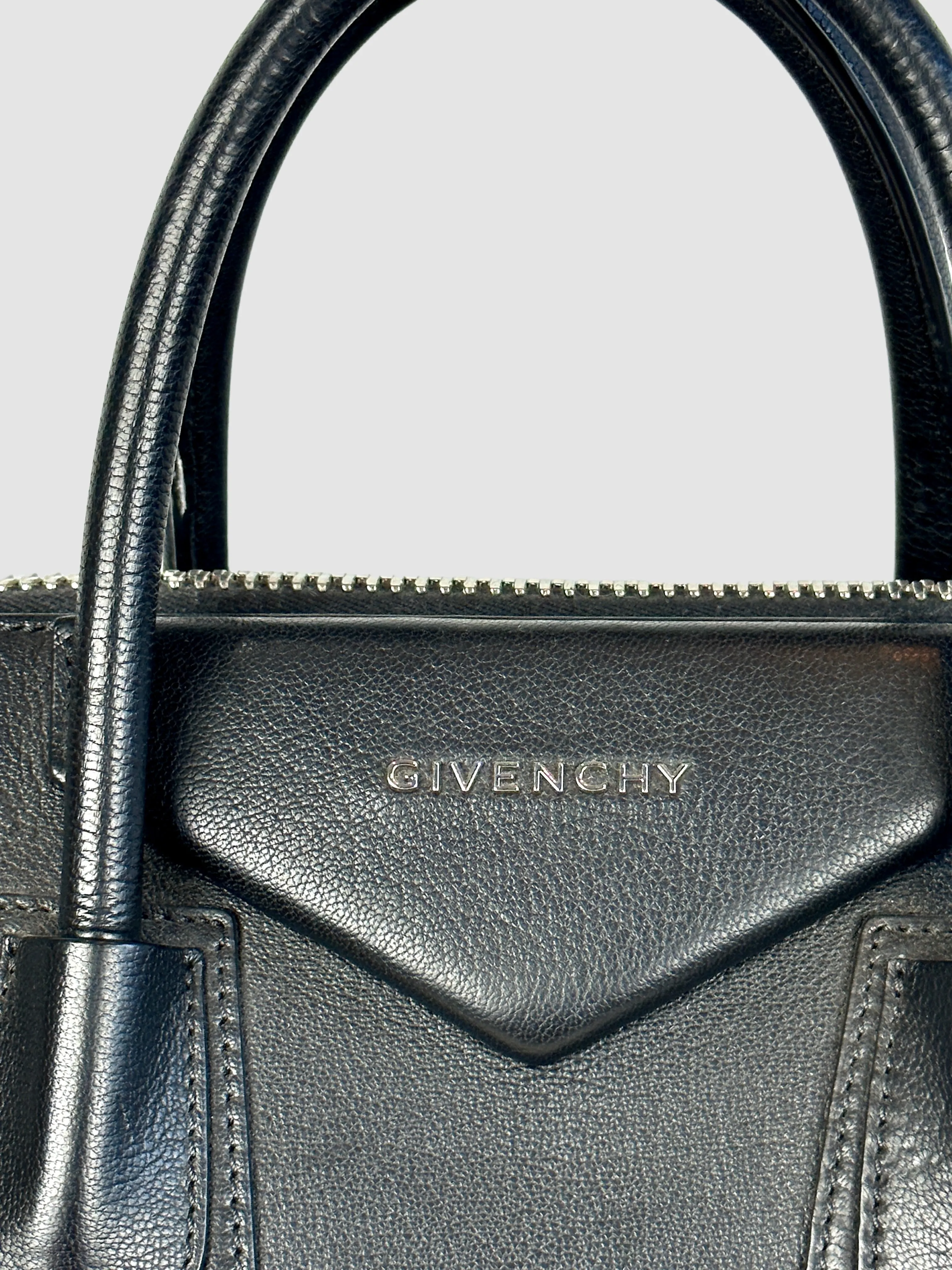 GIVENCHY Medium Antigona Bag  Made in Italy MPB0166