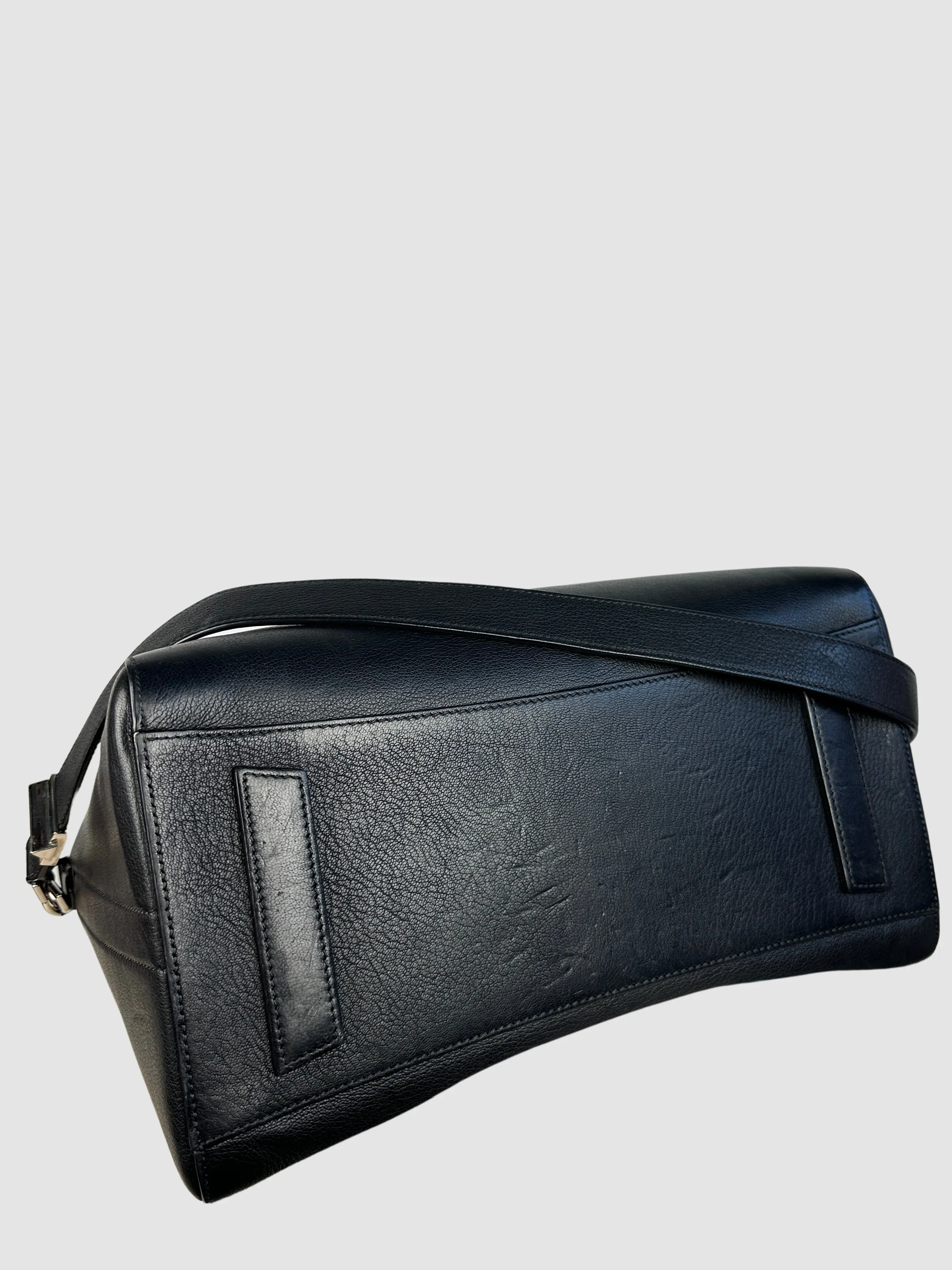 GIVENCHY Medium Antigona Bag  Made in Italy MPB0166