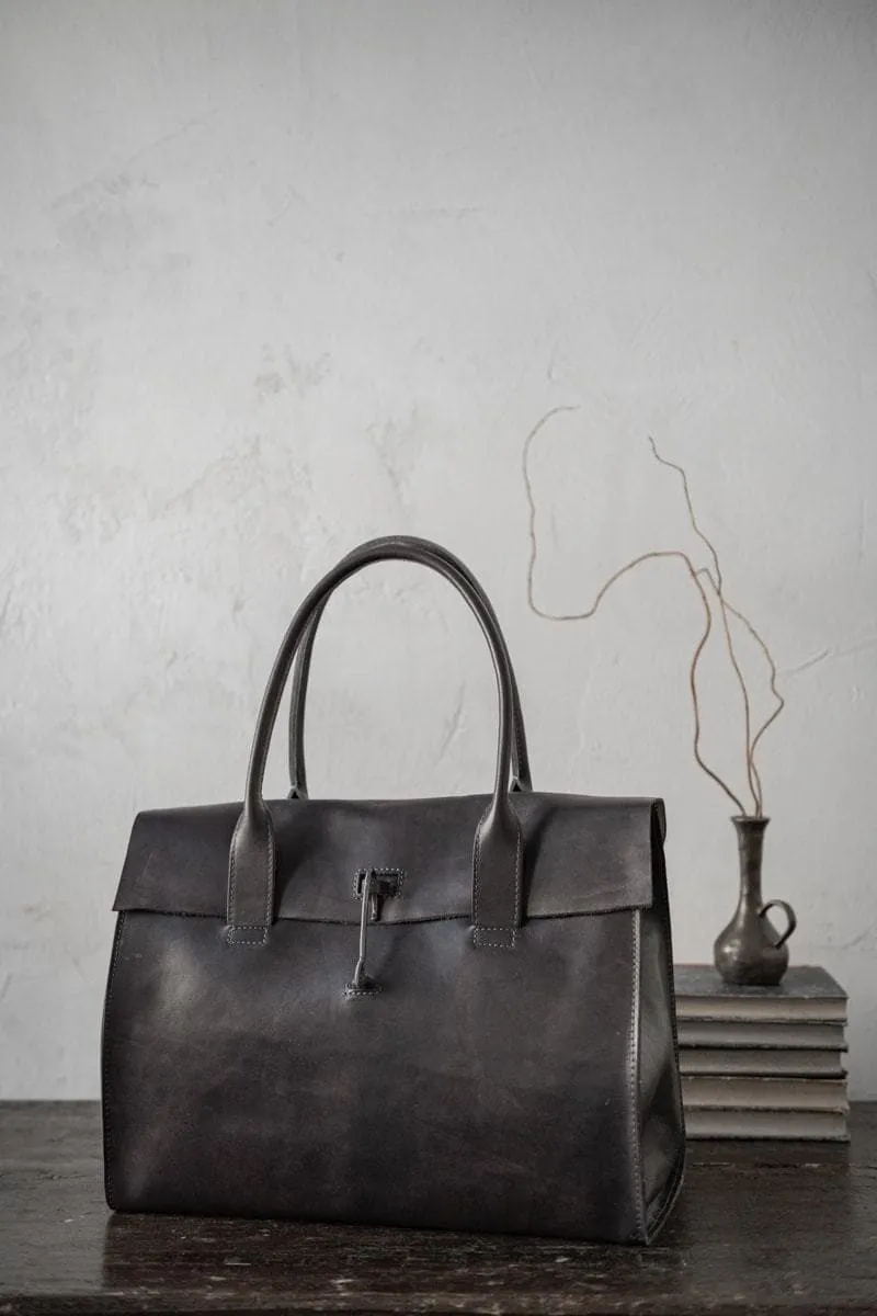 Tagliovivo | Doctor Bag L | Edle und klassische Ledertasche in schwarz-blau